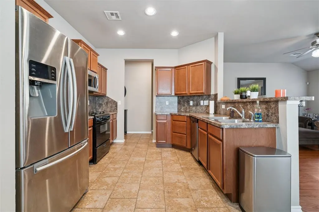Photo 18 — 1912 Bradford Circle, Newcastle, OK 73065