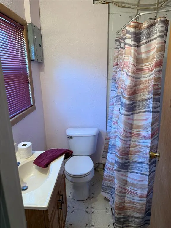 Photo 14 — 427 Lillie Drive, Hydro, OK 73048