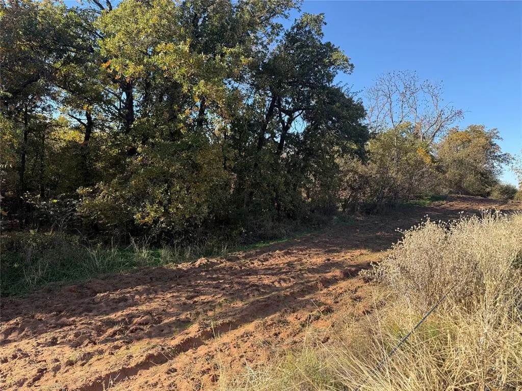 Photo 18 — 427 Lillie Drive, Hydro, OK 73048