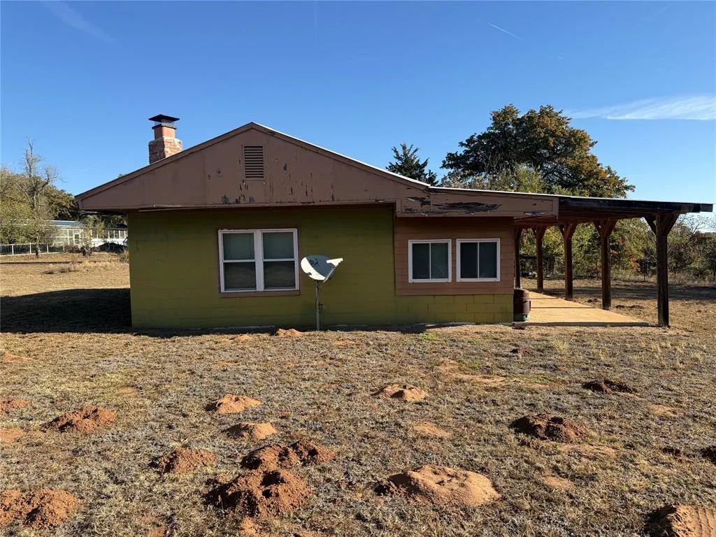 Photo 19 — 427 Lillie Drive, Hydro, OK 73048