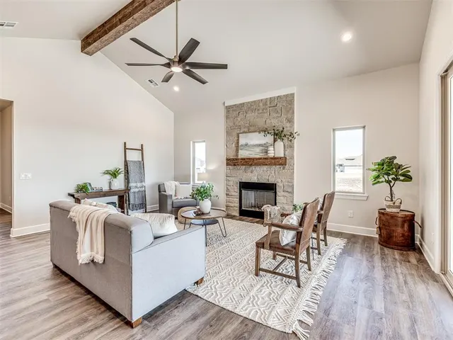 Photo 8 — 29760 Jade Street, Cashion, OK 73016