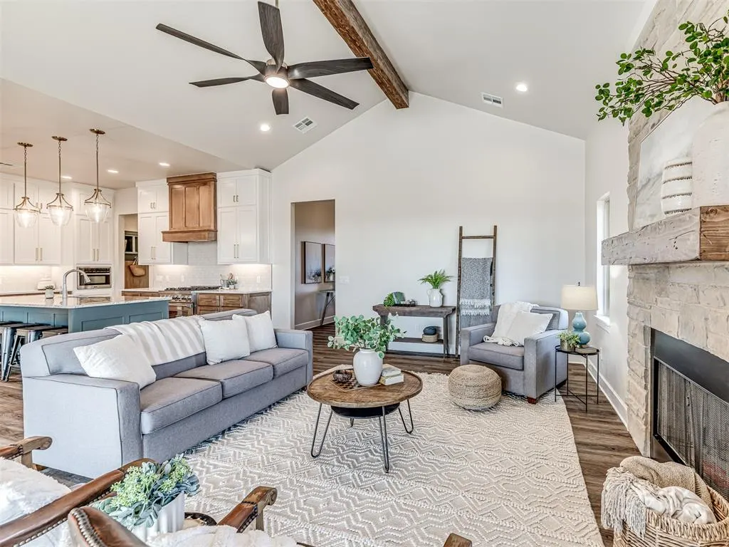 Photo 10 — 29760 Jade Street, Cashion, OK 73016
