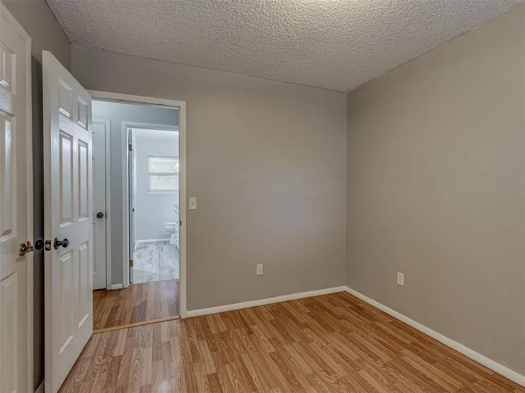 Photo 9 — 724 Red Oak Terrace, Edmond, OK 73003