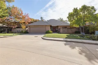 Sold home at 528 E Oak Place