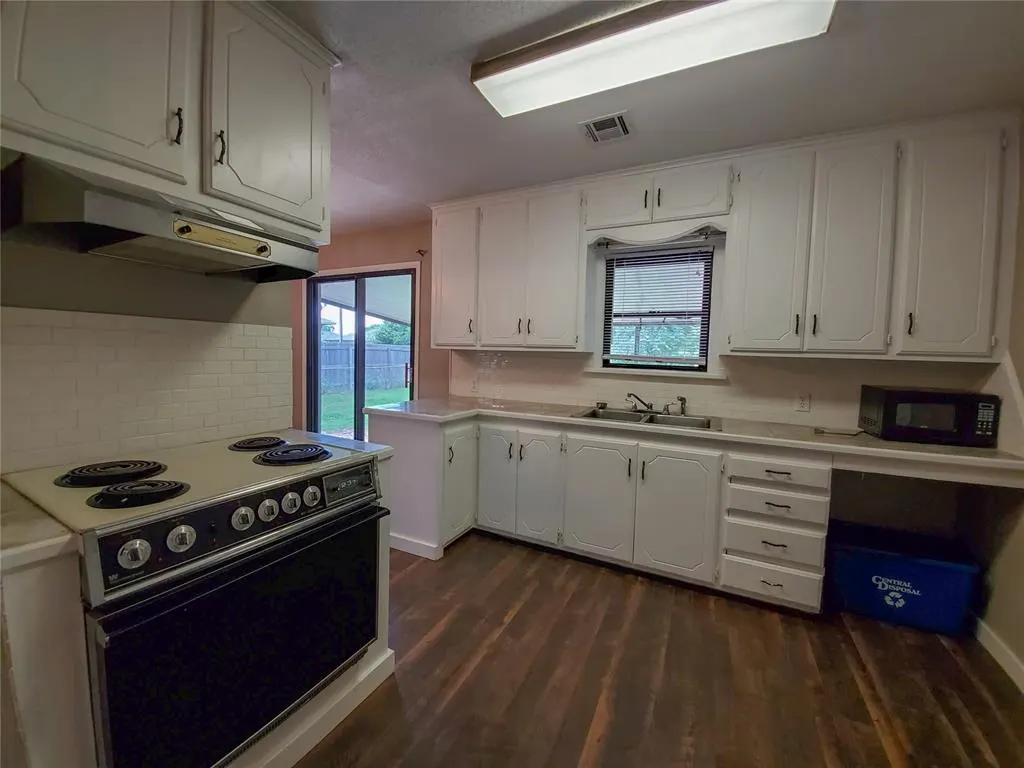 Photo 30 — 9 E Chicago Street, Shawnee, OK 74804