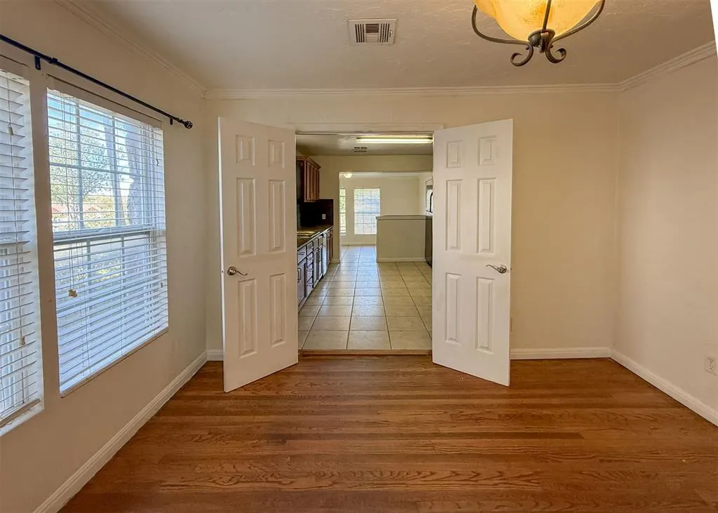 Photo 4 — 2341 NW 37th Street, Oklahoma City, OK 73112
