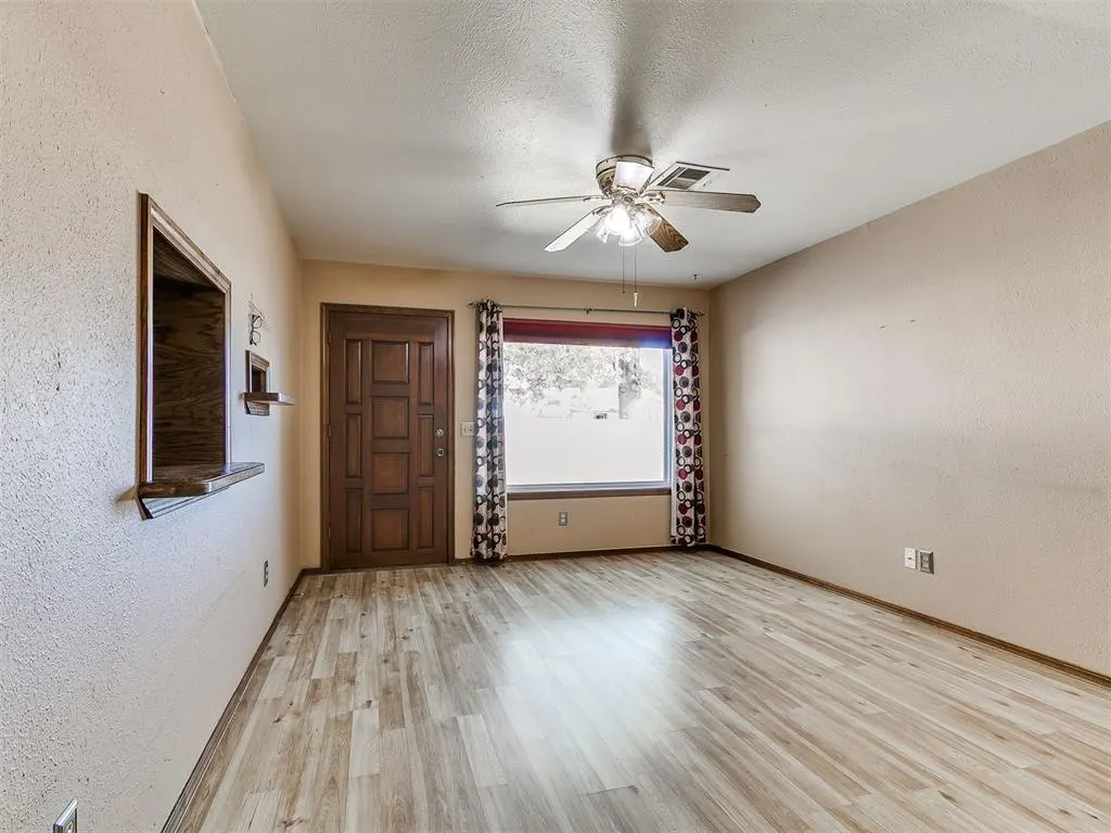 Photo 4 — 1132 SW 78th Terrace, Oklahoma City, OK 73139