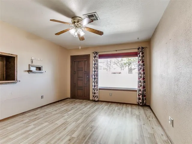 Photo 5 — 1132 SW 78th Terrace, Oklahoma City, OK 73139