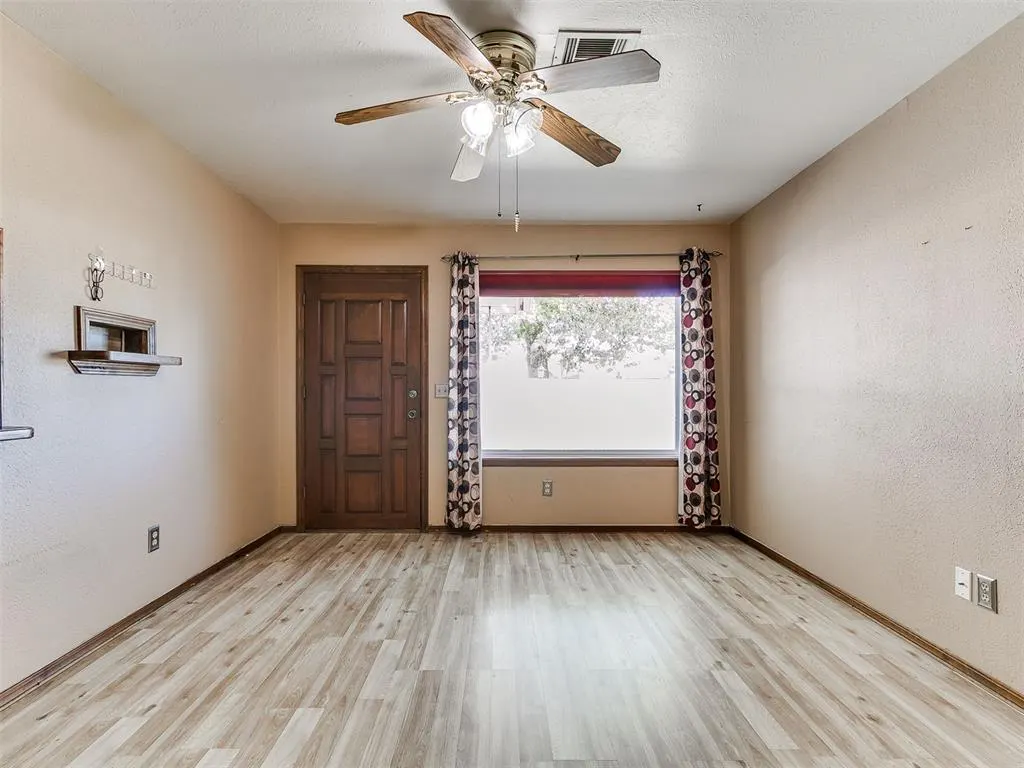 Photo 6 — 1132 SW 78th Terrace, Oklahoma City, OK 73139
