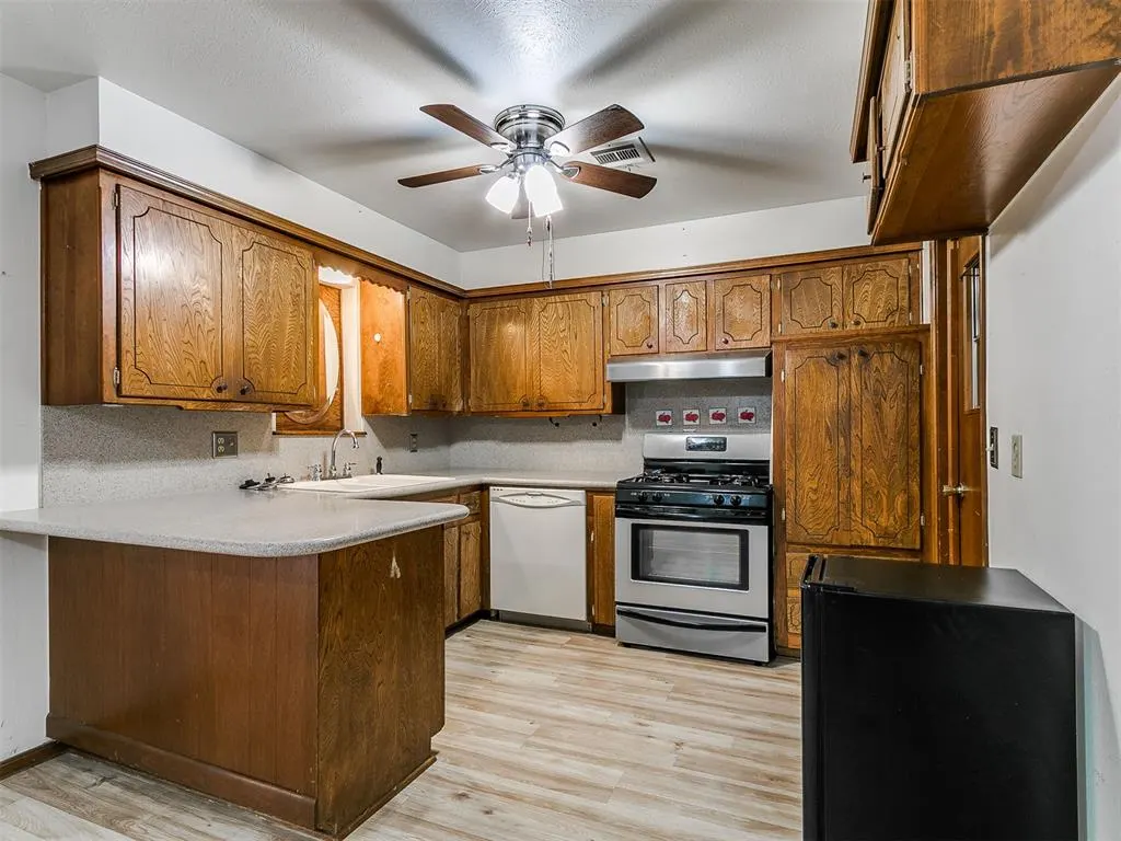 Photo 12 — 1132 SW 78th Terrace, Oklahoma City, OK 73139