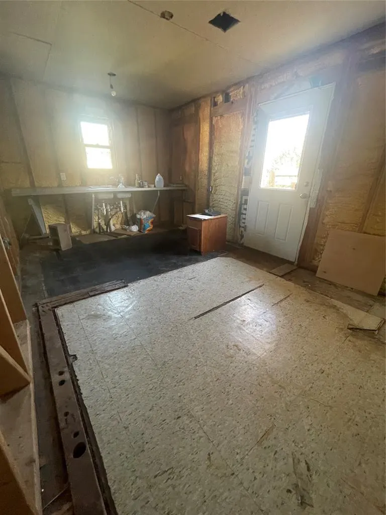 Photo 7 — 404 E Jarman Drive, Oklahoma City, OK 73110