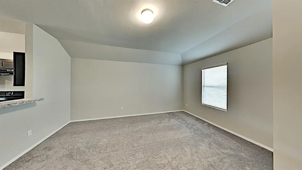 Photo 4 — 4328 Siena Ridge Boulevard, Oklahoma City, OK 73179