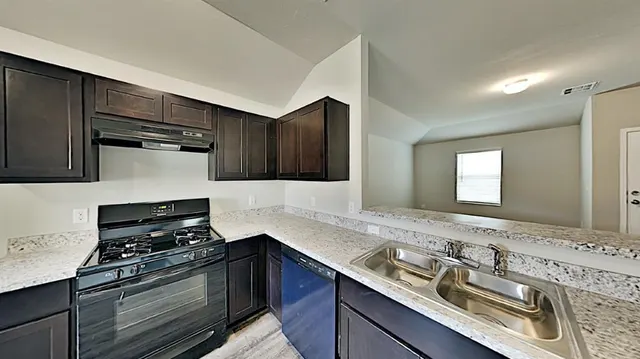 Photo 6 — 4328 Siena Ridge Boulevard, Oklahoma City, OK 73179