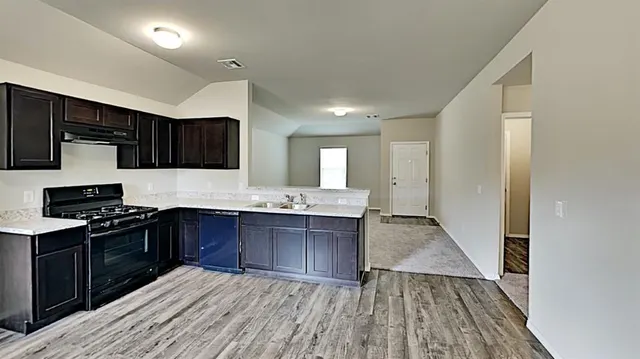 Photo 7 — 4328 Siena Ridge Boulevard, Oklahoma City, OK 73179