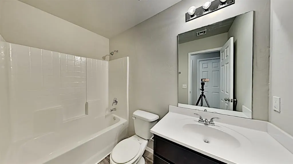 Photo 14 — 4328 Siena Ridge Boulevard, Oklahoma City, OK 73179