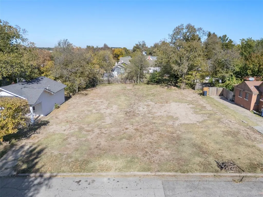 Photo 7 — 1227 NW 45th Street, Oklahoma City, OK 73118