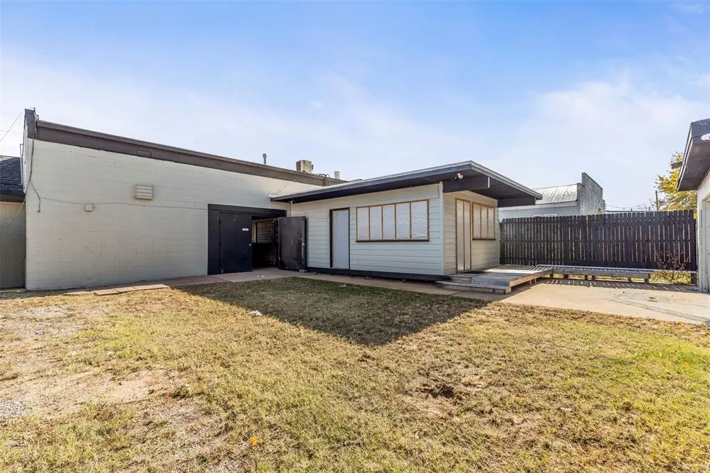 Photo 20 — 1416 N Grand Avenue, Enid, OK 73701