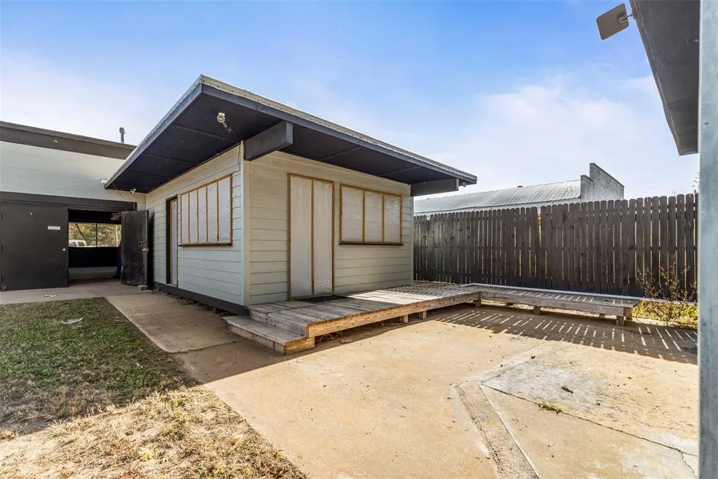 Photo 21 — 1416 N Grand Avenue, Enid, OK 73701