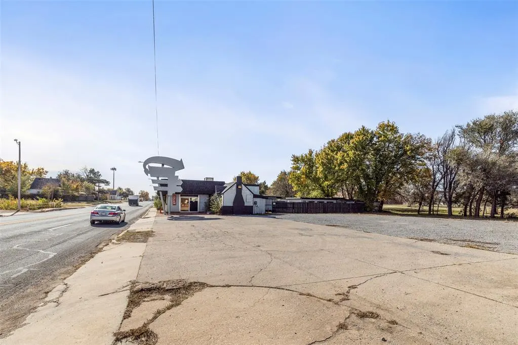 Photo 31 — 1416 N Grand Avenue, Enid, OK 73701
