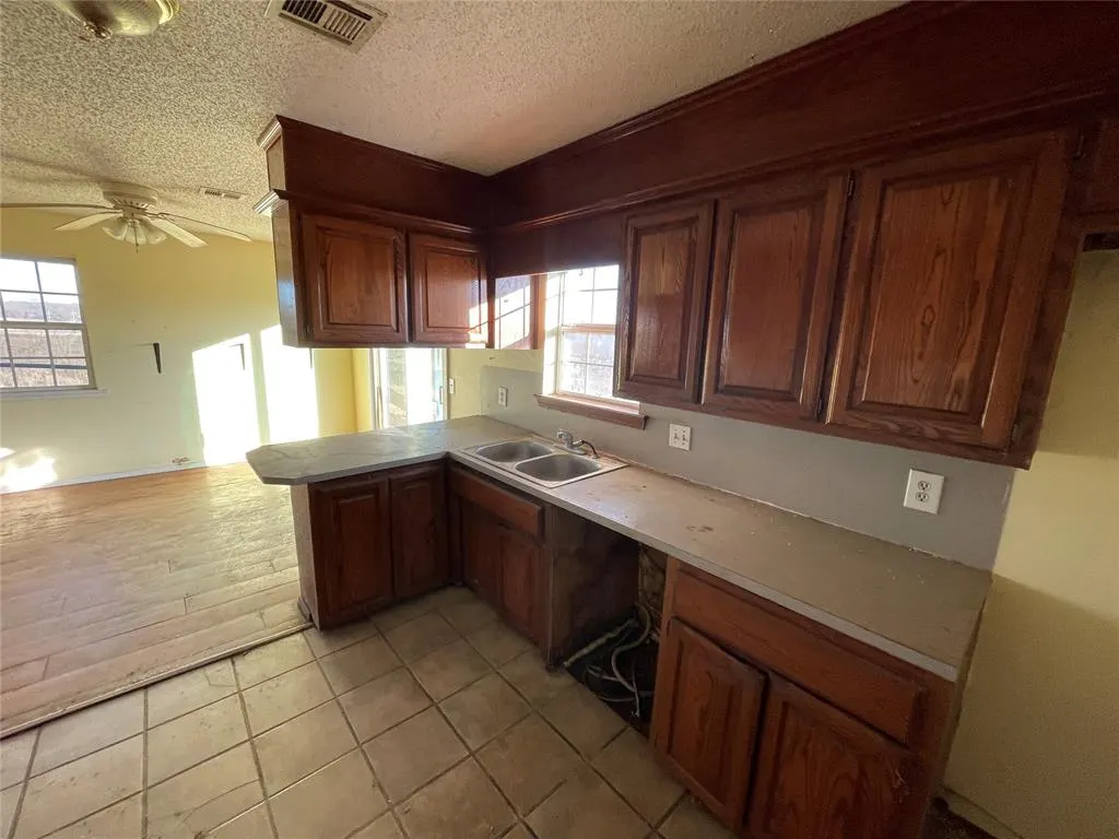 Photo 11 — 4031 State Highway 19 Highway, Stratford, OK 74872