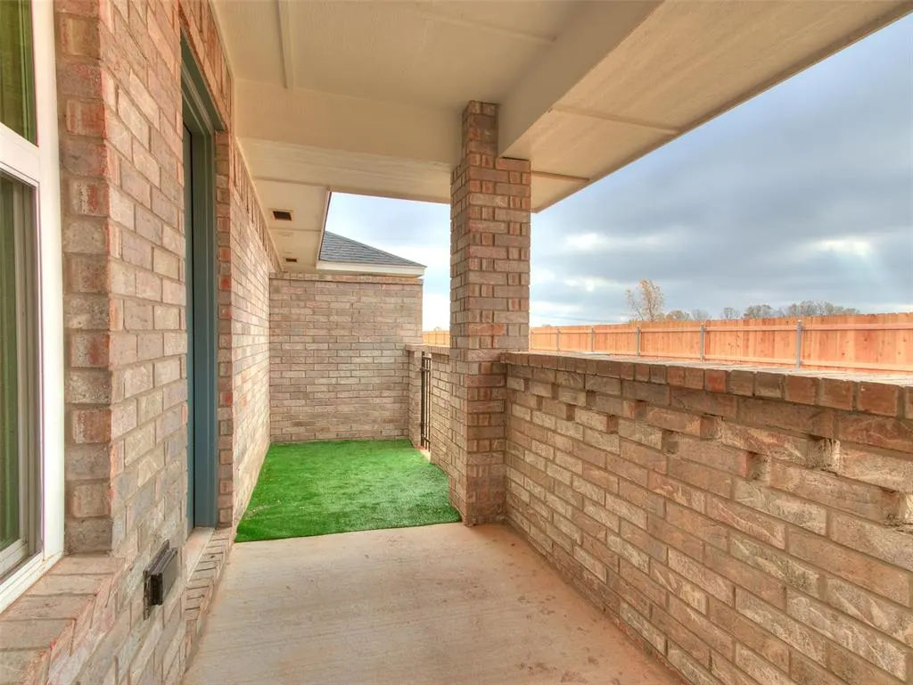 Photo 9 — 13011 NW 3rd Court, Yukon, OK 73099