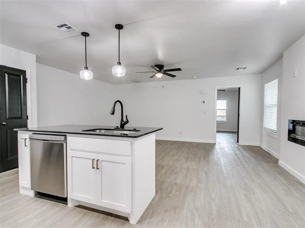Photo 11 — 13011 NW 3rd Court, Yukon, OK 73099
