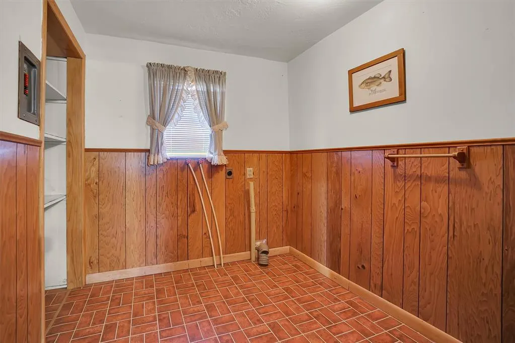 Photo 24 — 217 N Mayer Avenue, Willow, OK 73673