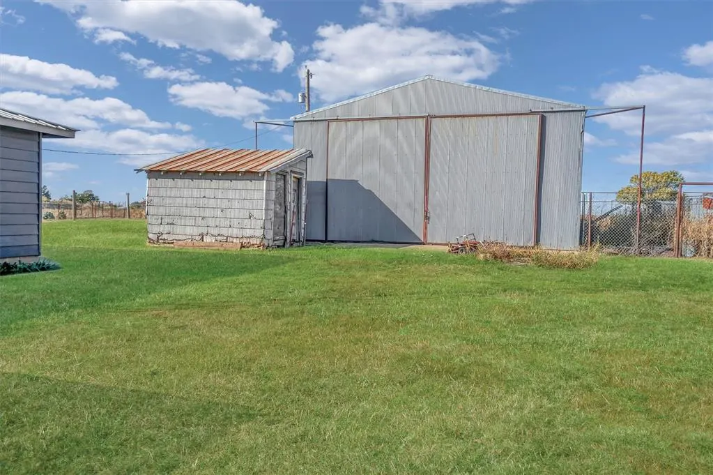 Photo 26 — 217 N Mayer Avenue, Willow, OK 73673