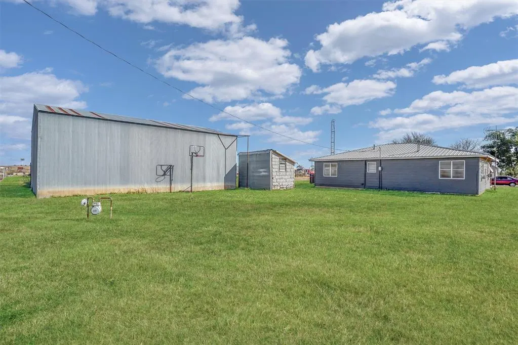 Photo 28 — 217 N Mayer Avenue, Willow, OK 73673