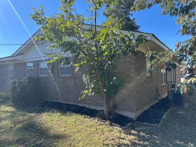 Photo 4 — 721 Mission Place, Anadarko, OK 73005