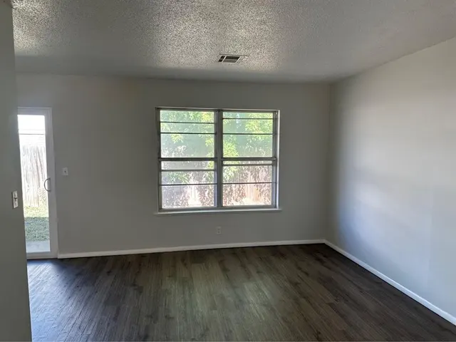 Photo 7 — 721 Mission Place, Anadarko, OK 73005