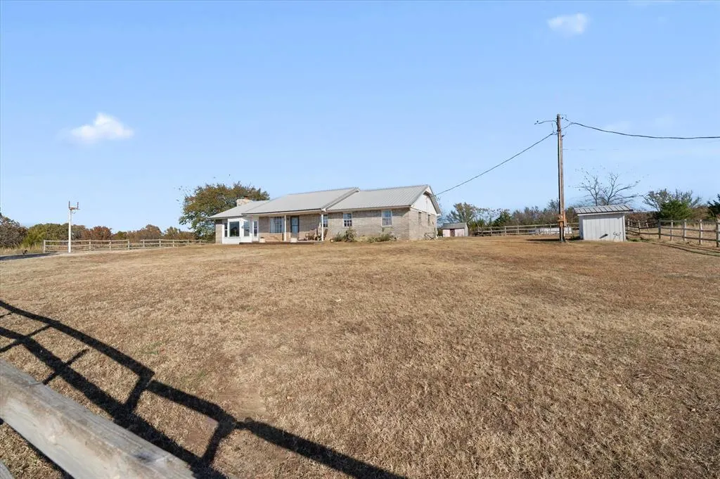 Photo 6 — 28275 Harrison Road, Macomb, OK 74852