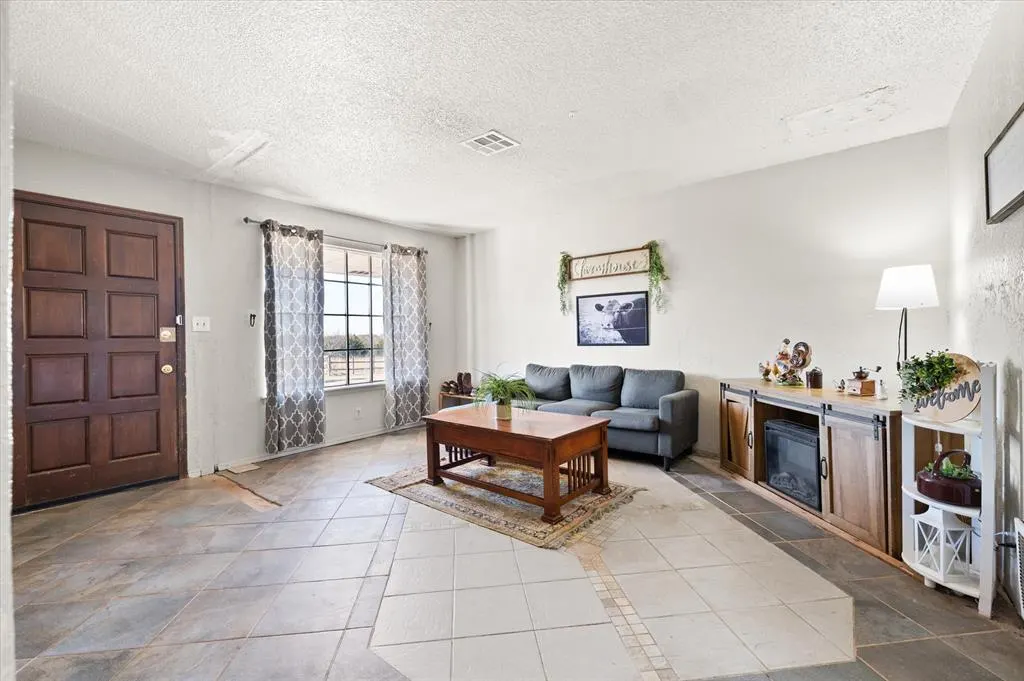 Photo 10 — 28275 Harrison Road, Macomb, OK 74852