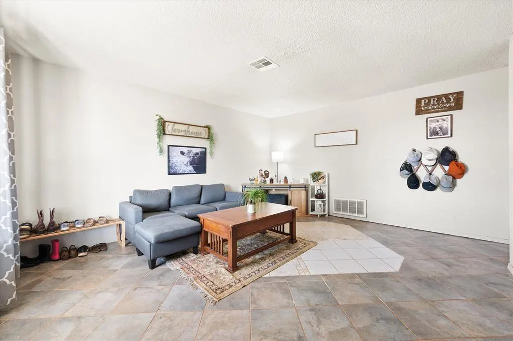 Photo 12 — 28275 Harrison Road, Macomb, OK 74852