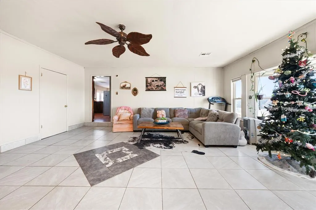 Photo 17 — 28275 Harrison Road, Macomb, OK 74852
