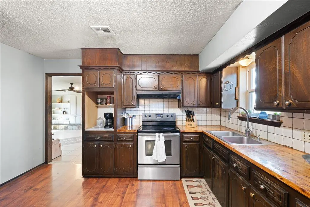 Photo 18 — 28275 Harrison Road, Macomb, OK 74852
