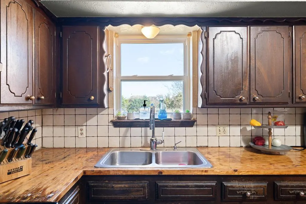 Photo 22 — 28275 Harrison Road, Macomb, OK 74852