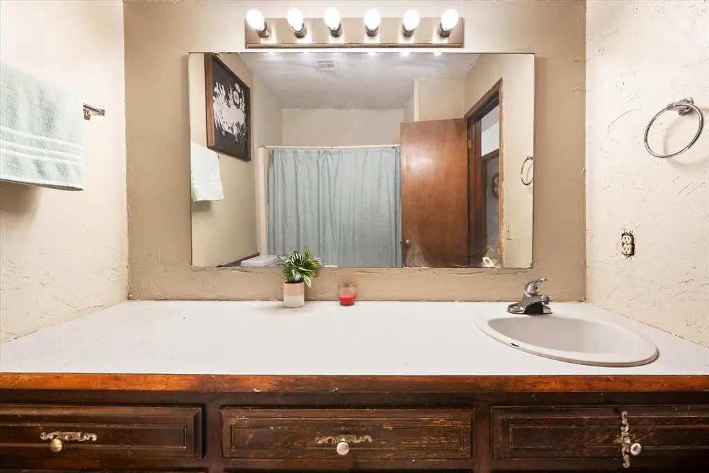 Photo 37 — 28275 Harrison Road, Macomb, OK 74852