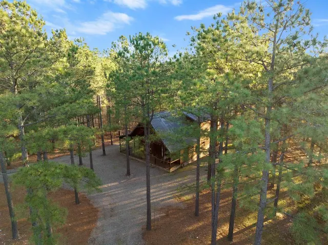 Photo 3 — 88 Sugar Pine Loop, Broken Bow, OK 74728