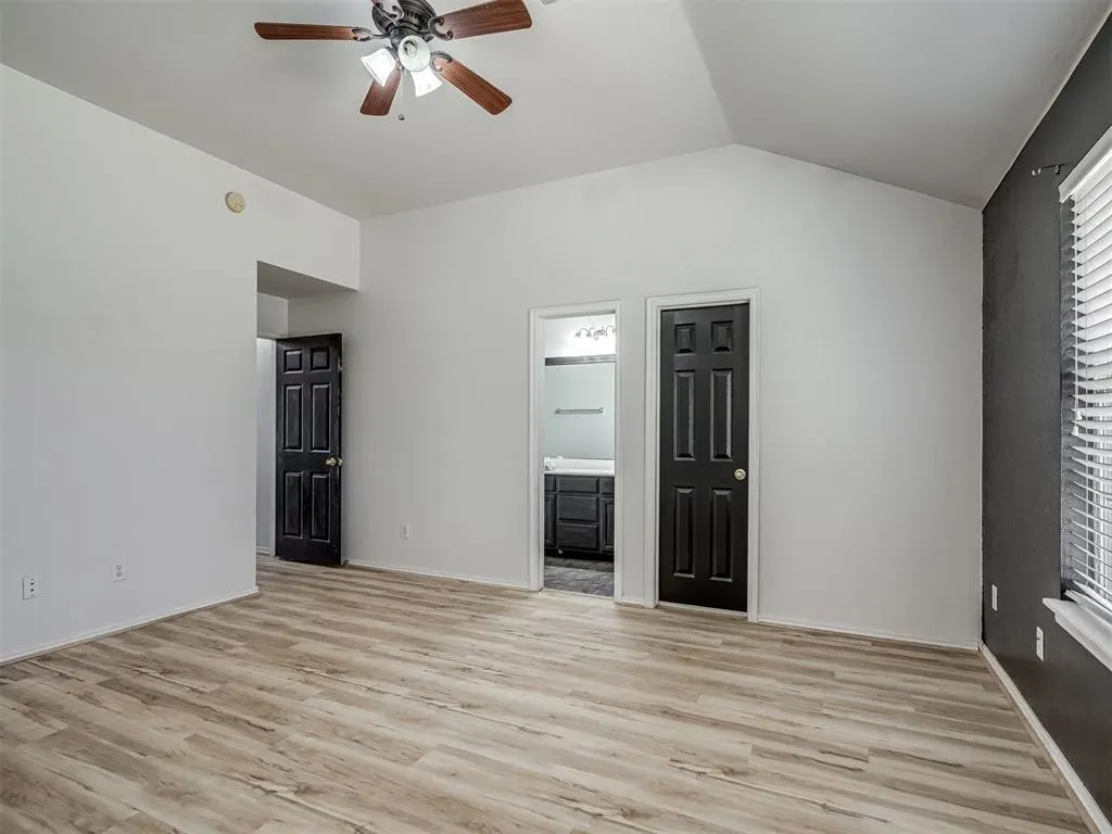 Photo 10 — 1853 Parkridge Drive, Norman, OK 73071