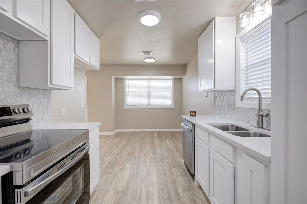 Photo 8 — 706 Claremont Drive, Norman, OK 73069