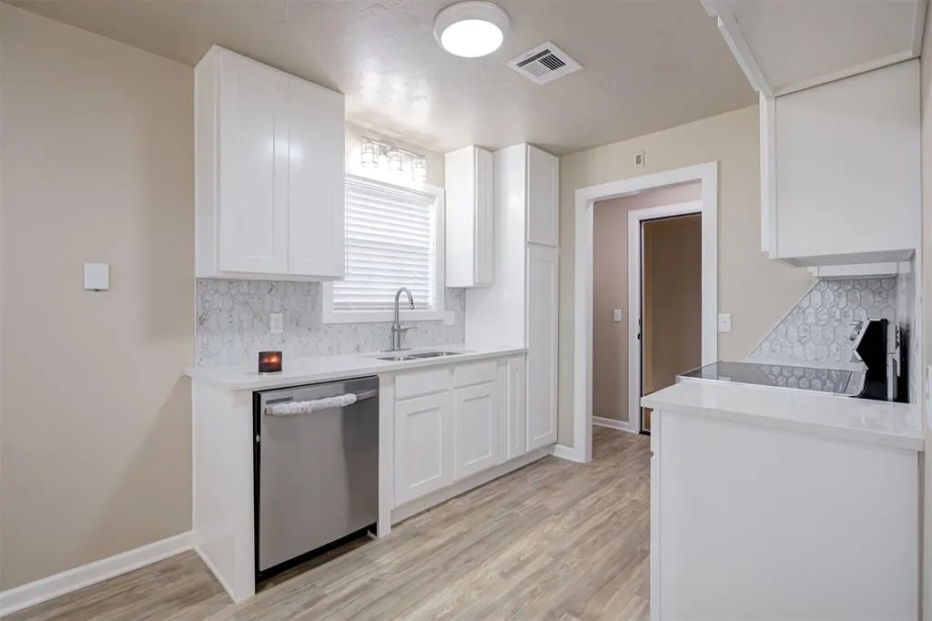 Photo 11 — 706 Claremont Drive, Norman, OK 73069