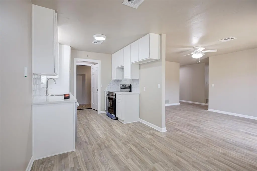 Photo 12 — 706 Claremont Drive, Norman, OK 73069