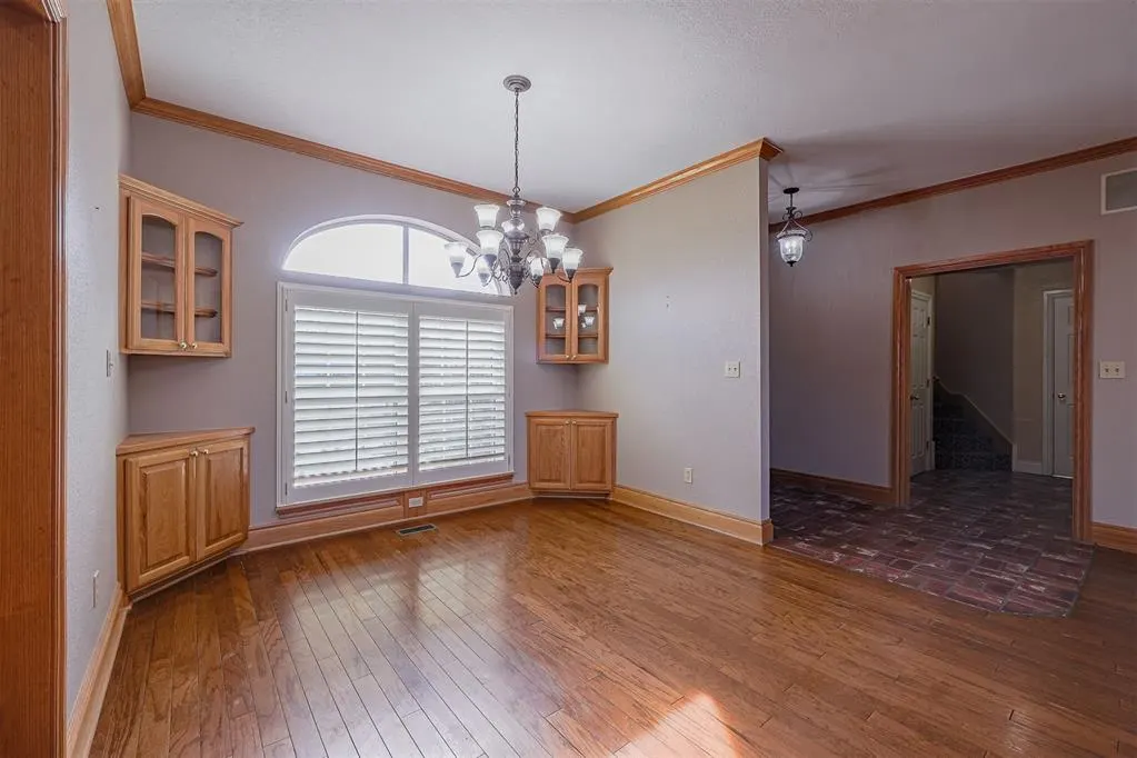 Photo 16 — 101 SE 27th Street, Moore, OK 73160
