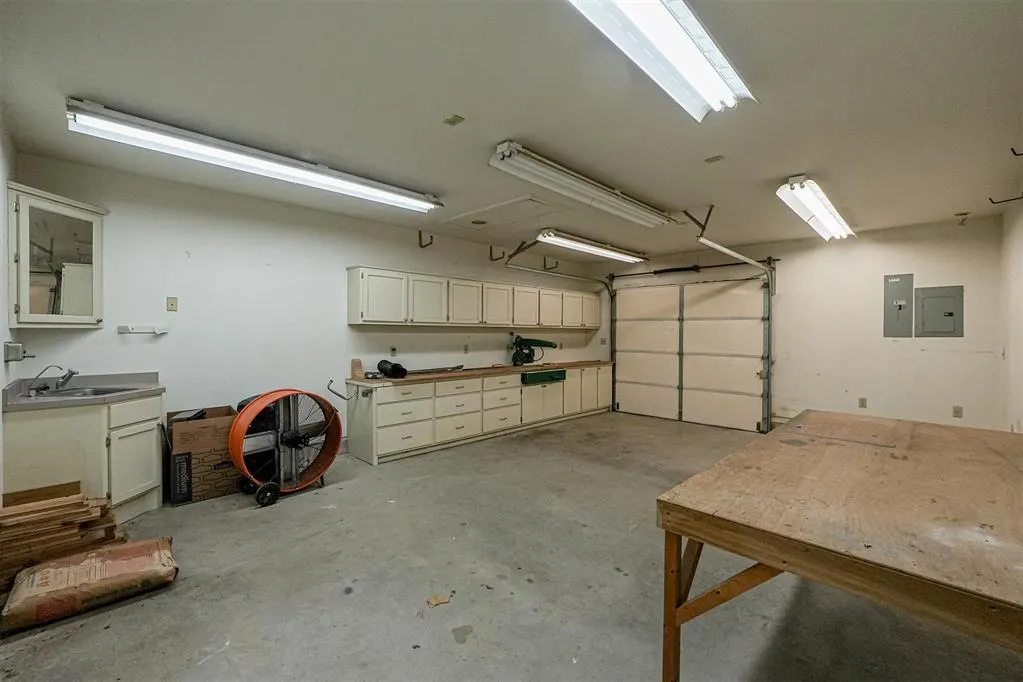 Photo 42 — 101 SE 27th Street, Moore, OK 73160