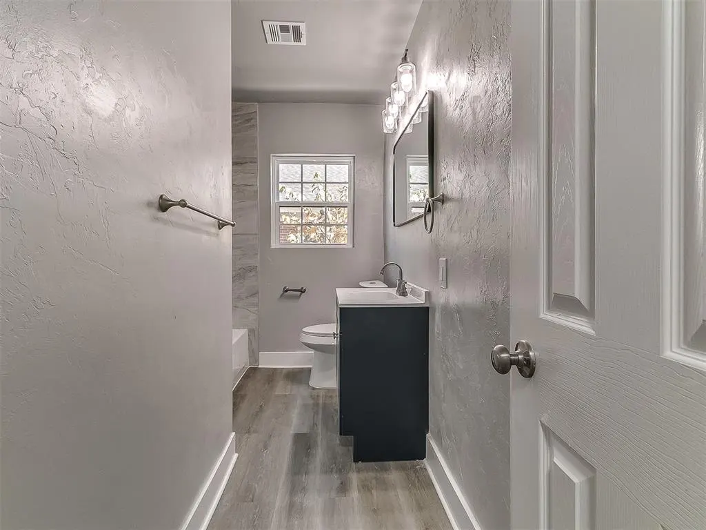 Photo 37 — 808 NW 31st Street, Oklahoma City, OK 73118