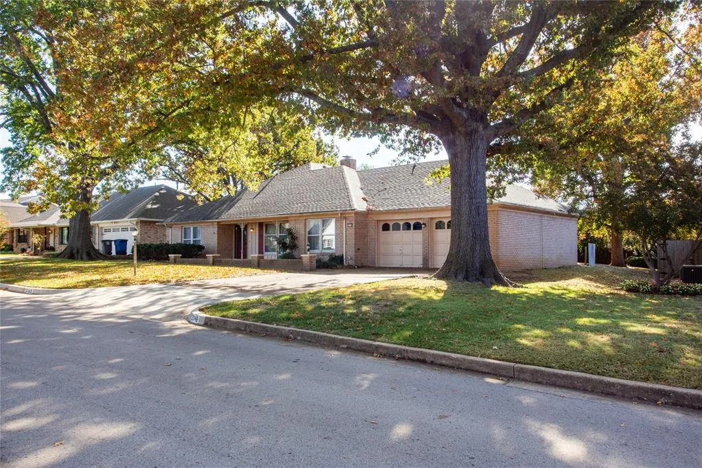 Photo 2 — 3748 E 48th Place, Tulsa, OK 74135