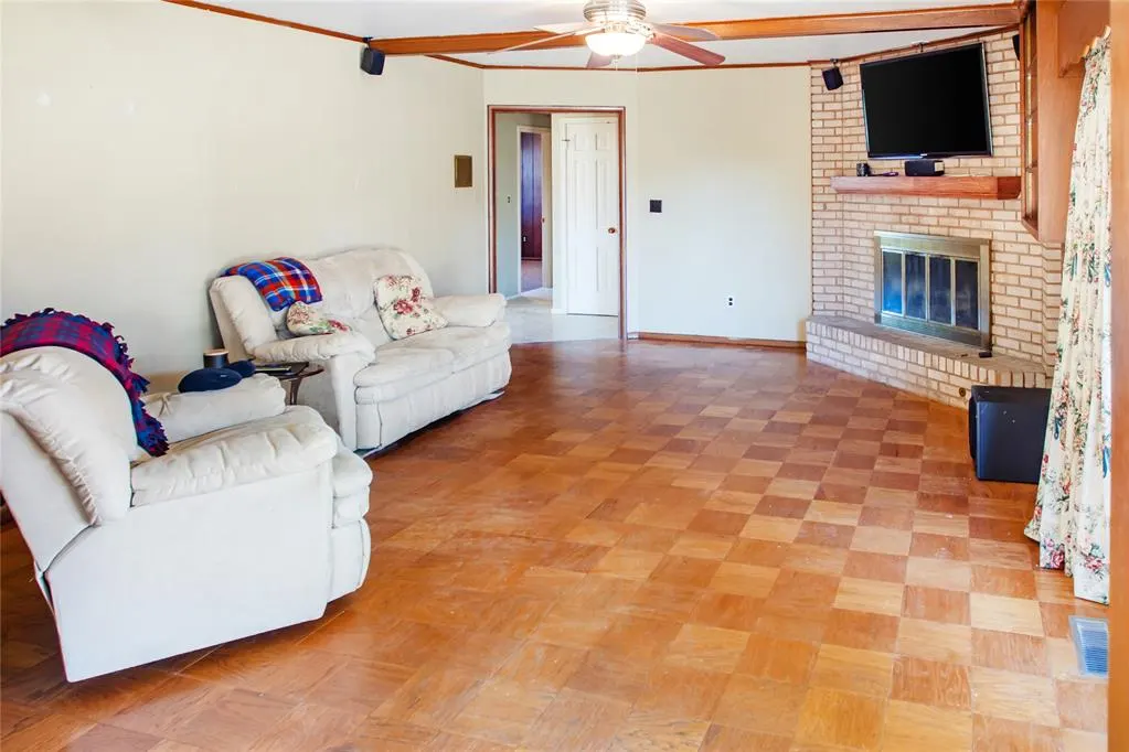 Photo 16 — 3748 E 48th Place, Tulsa, OK 74135