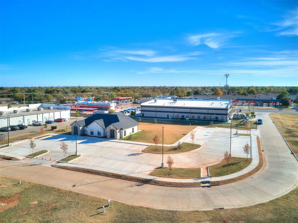 Photo 5 — 8017 NW 122nd Street, Oklahoma City, OK 73142