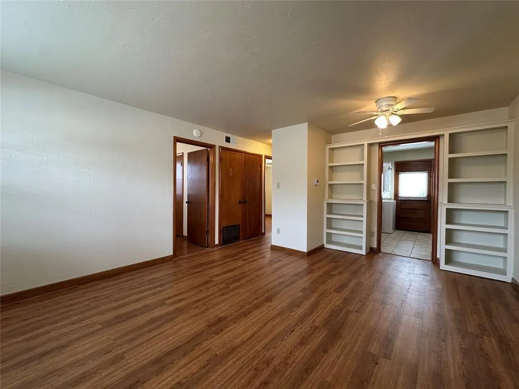 Photo 2 — 500 Stinson Street, Norman, OK 73072